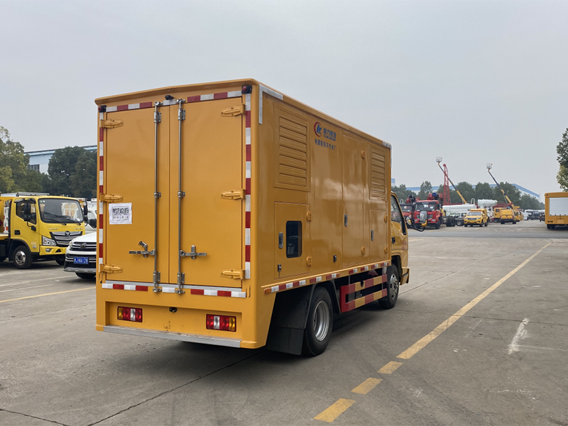 江鈴藍牌電源車