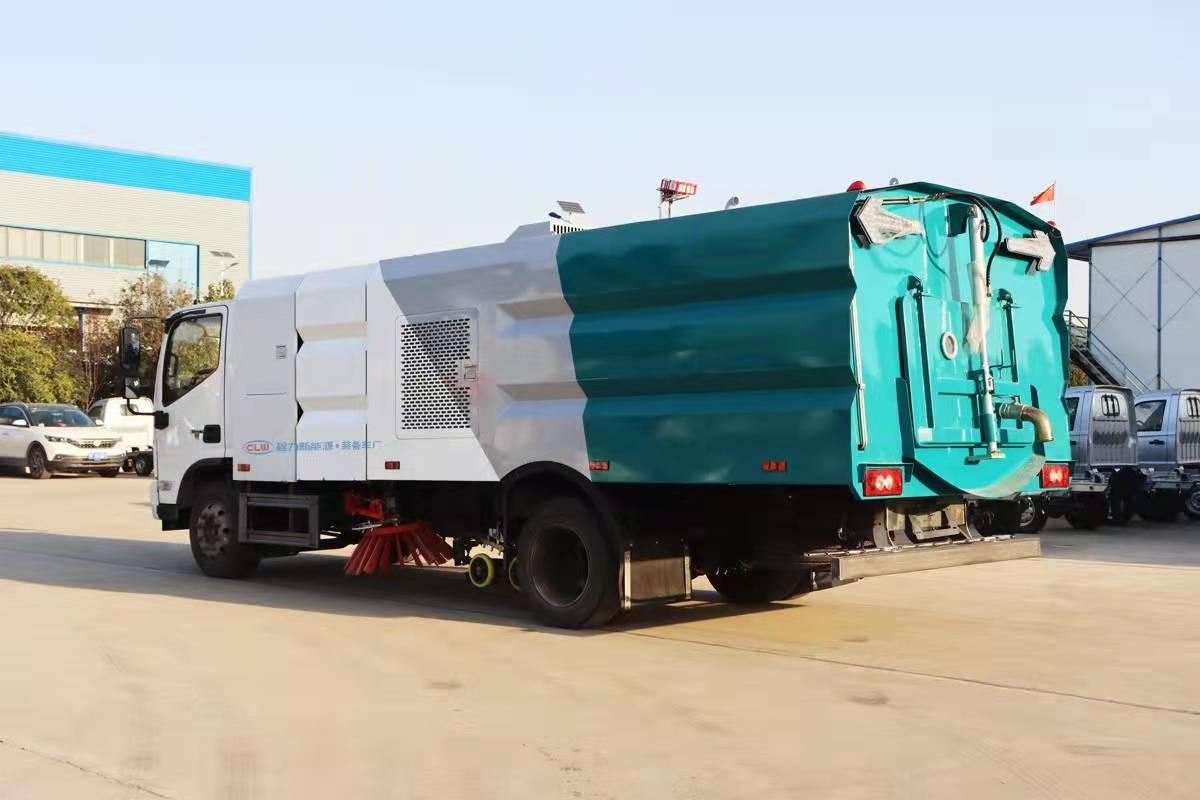 福田歐馬可純電動(dòng)洗掃車(chē)